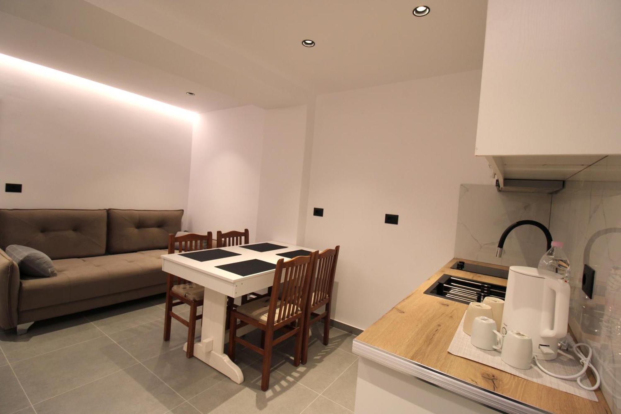 Melina'S Seaside Retreat Aparthotel Ksamil Exterior photo