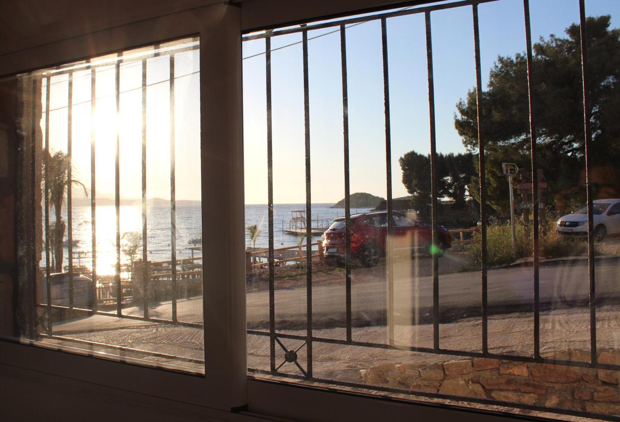 Melina'S Seaside Retreat Aparthotel Ksamil Exterior photo