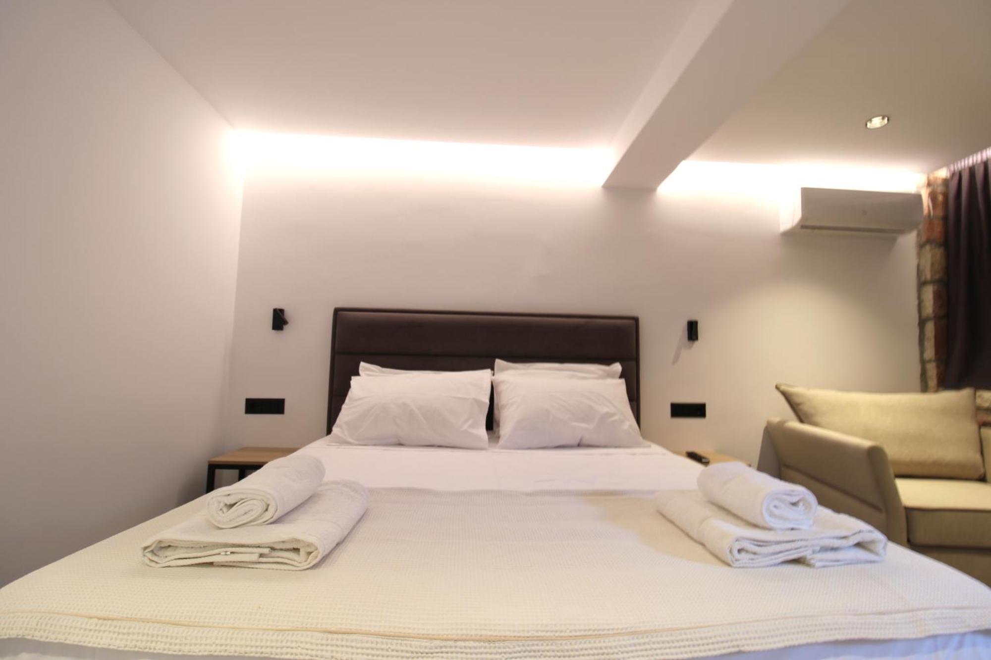 Melina'S Seaside Retreat Aparthotel Ksamil Exterior photo